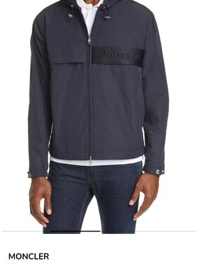 Moncler Benoit Giubbotto Spellout Navy Blue Hooded Jacket Men's SZ: 2 Med